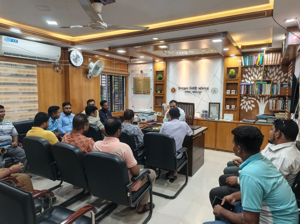 সালথায় নবাগত সহকারী কমিশনার (ভূমি)’র সাথে সাংবাদিকদের মতবিনিময়