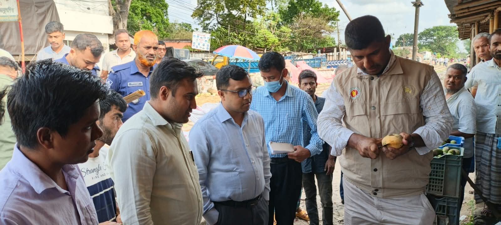 সৈয়দপুরে নিরাপদ খাদ্য আইনে মোবাইল কোর্ট, এক লক্ষ টাকা জরিমানা