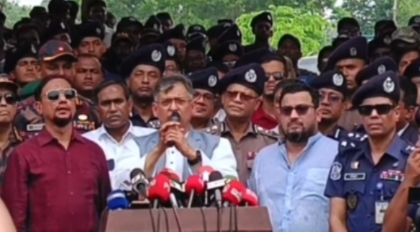 সীতাকুন্ডের জঙ্গল সলিমপুরে আর কোনো সন্ত্রাসীদের রাজত্ব চলতে দেওয়া হবে না স্বরাষ্ট্রমন্ত্রী