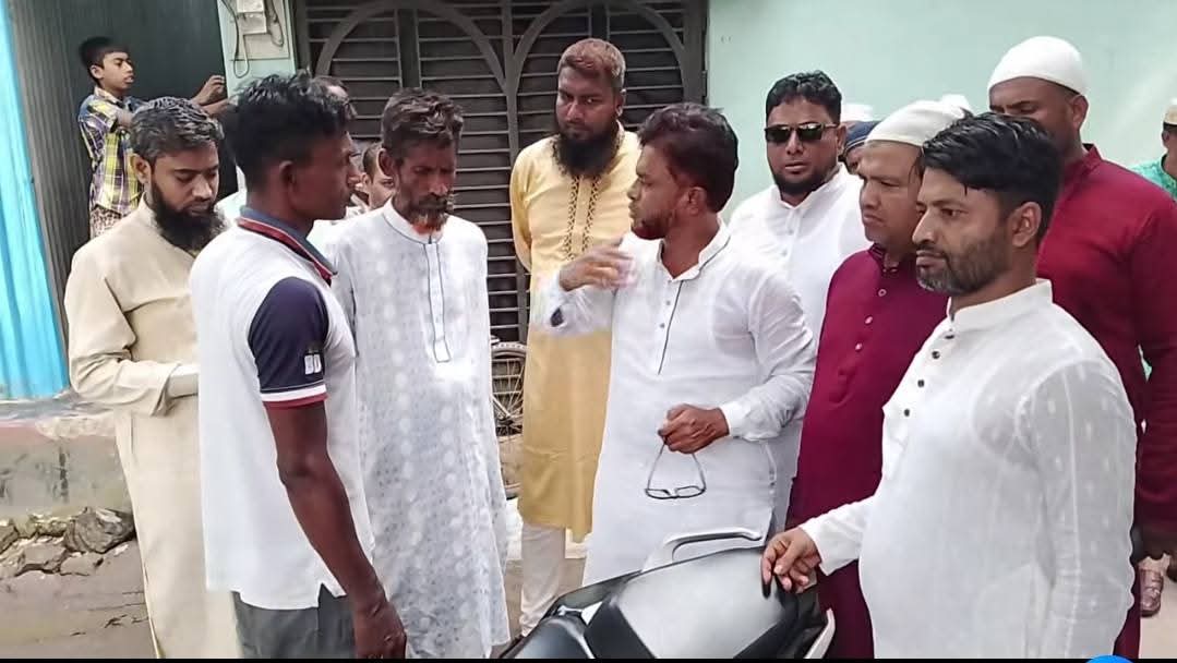 ভবেরচর ইউনিয়নে মাদক ব্যবসায়ির বাড়িতে এলাকাবাসী ও ইউনিয়ন যুবদলের অচমকা অভিযান।
