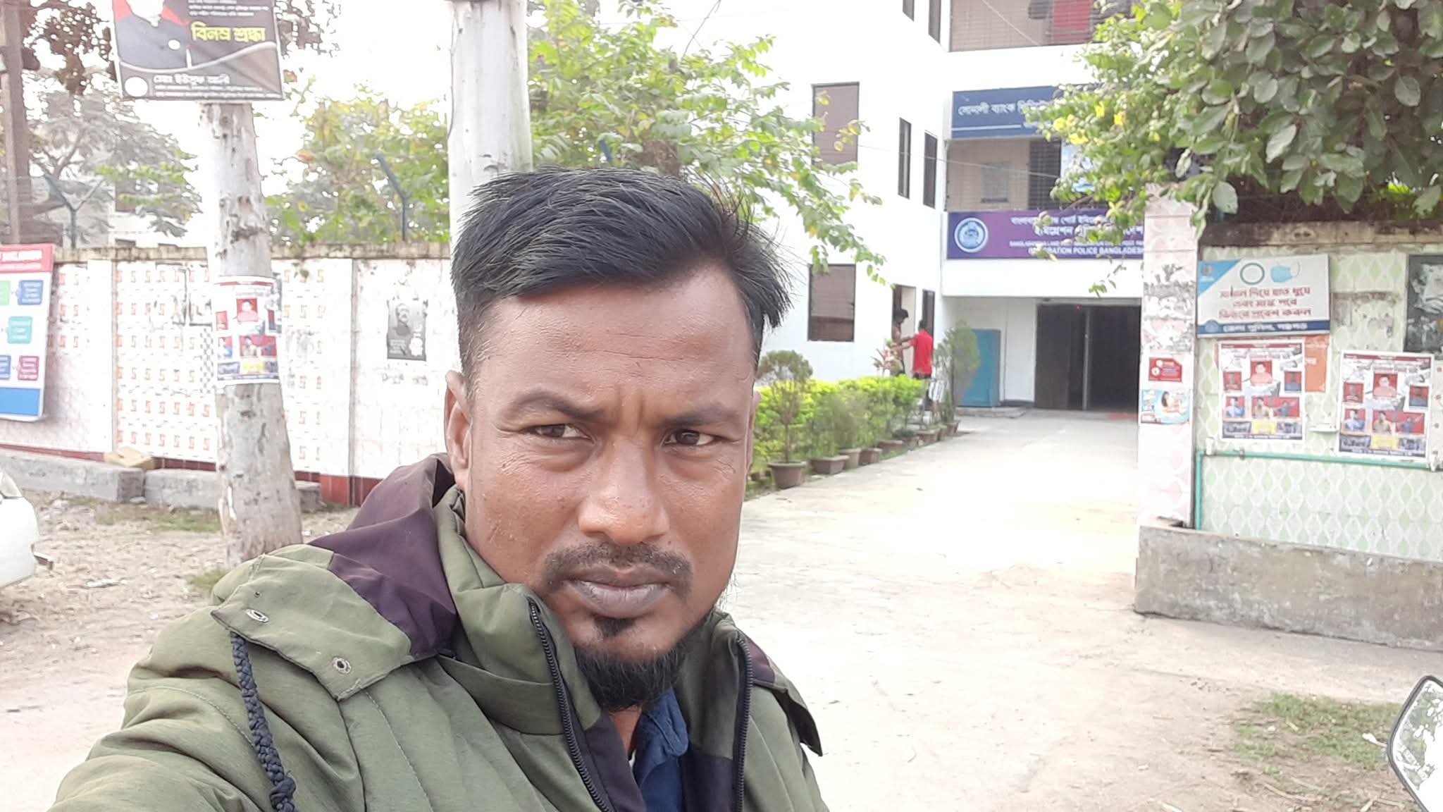 বগুড়ায় সড়ক দুর্ঘটনায় প্রান হারালেন তেতুলিয়ার পিকআপ ভ্যান চালক বালোই মিজান 